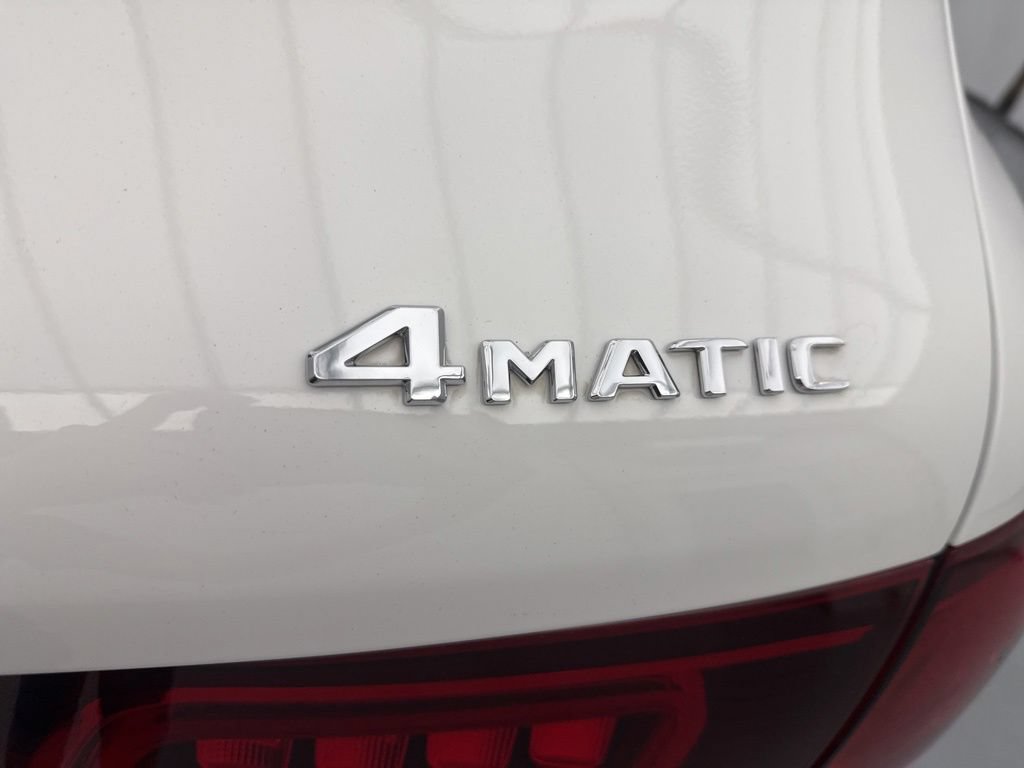 Used 2020 Mercedes-Benz GLC 300 4MATIC image 9