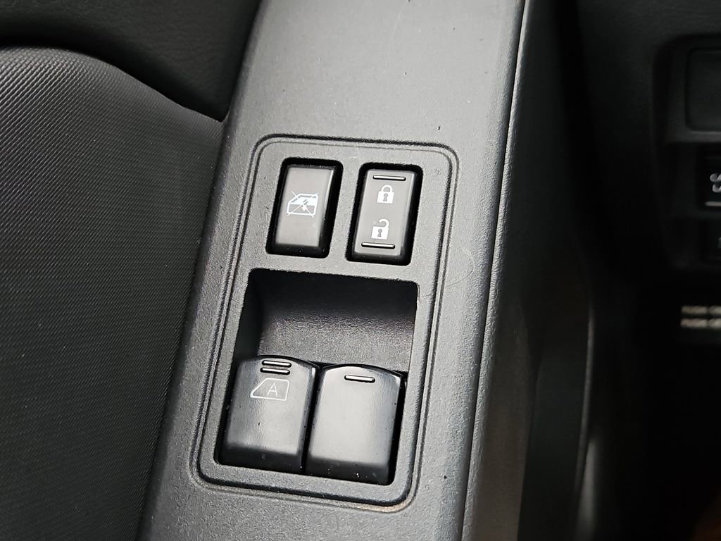 Used 2022 Nissan Frontier S RWD image 29