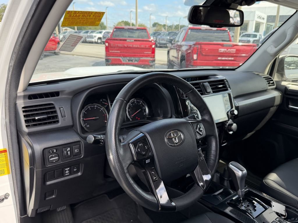 Used 2024 Toyota 4Runner TRD Off-Road Premium w/ Moonroof Package AWD/4WD image 18
