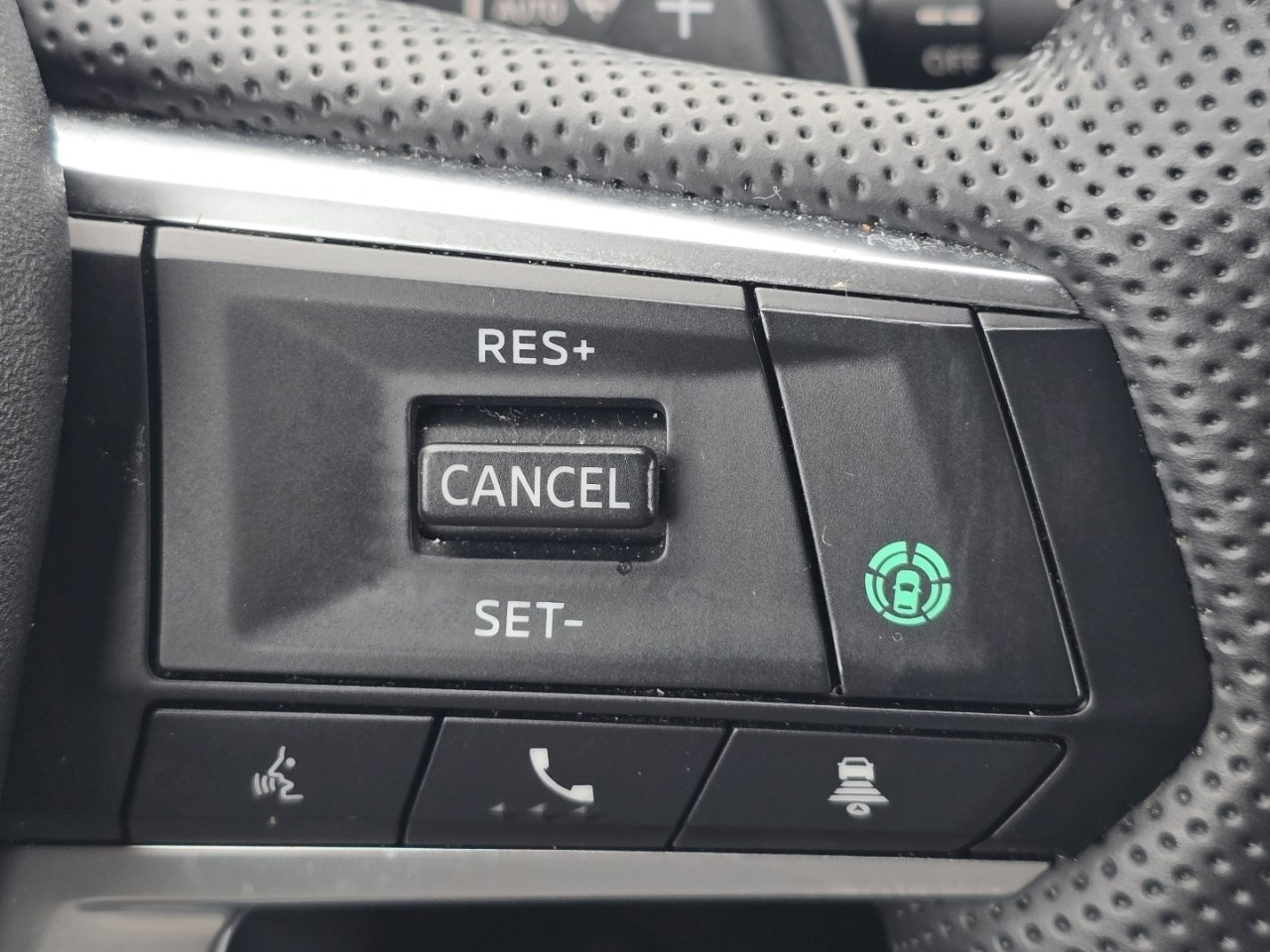 Used 2024 Mitsubishi Outlander SEL image 30