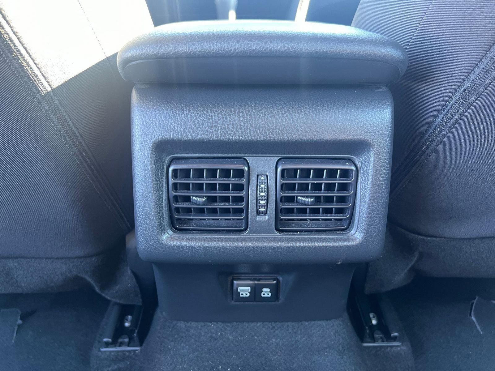 Used 2025 Toyota Camry LE image 24