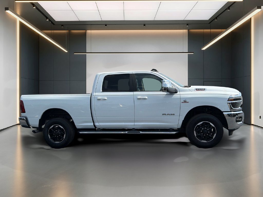 Used 2025 RAM 2500 Laramie AWD/4WD image 7
