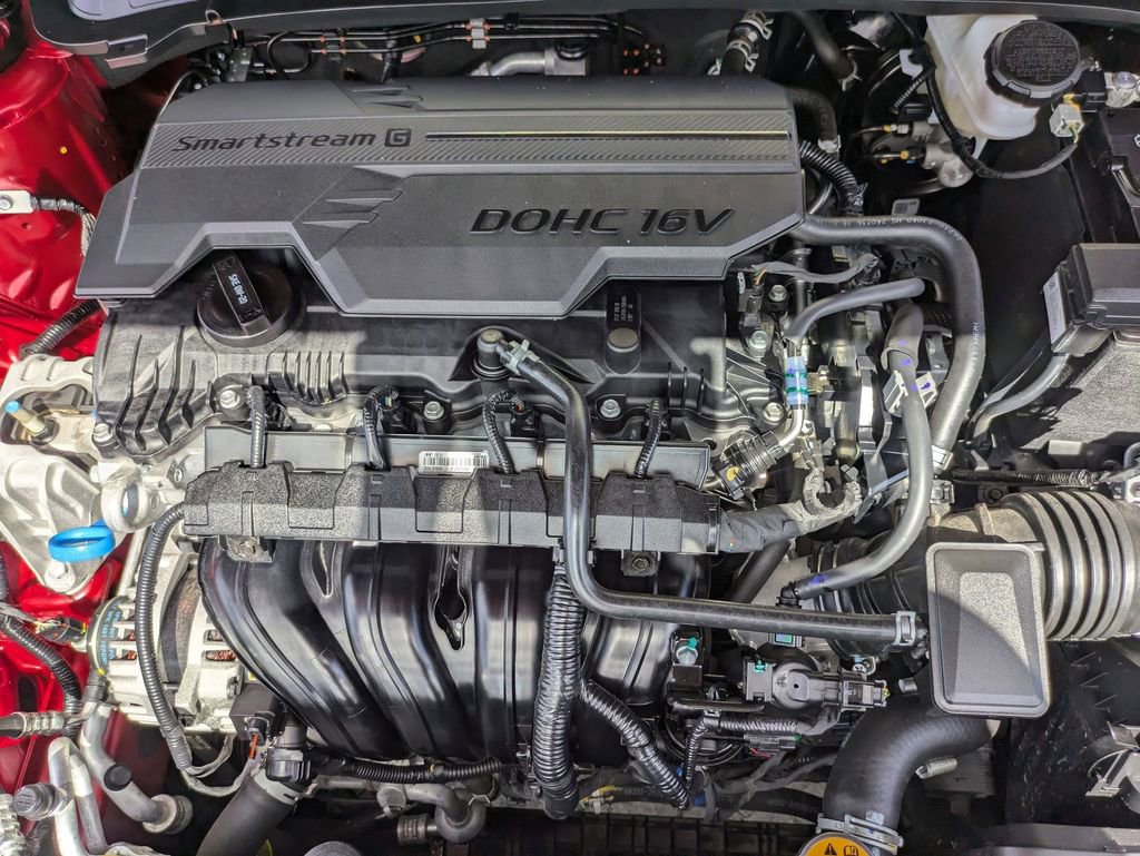 Used 2025 Kia K4 LXS image 32