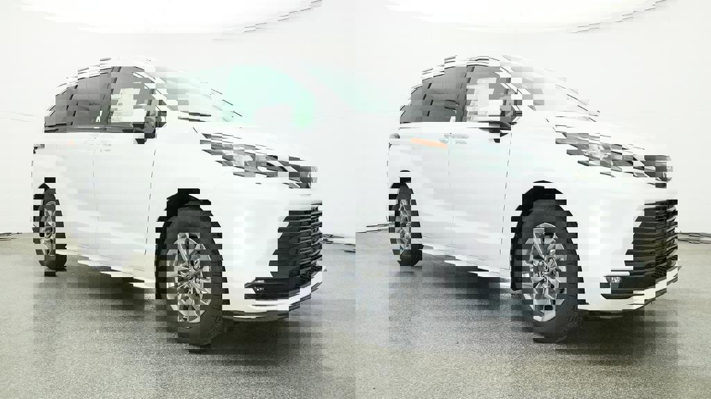 New 2026 Toyota Sienna XLE image 17