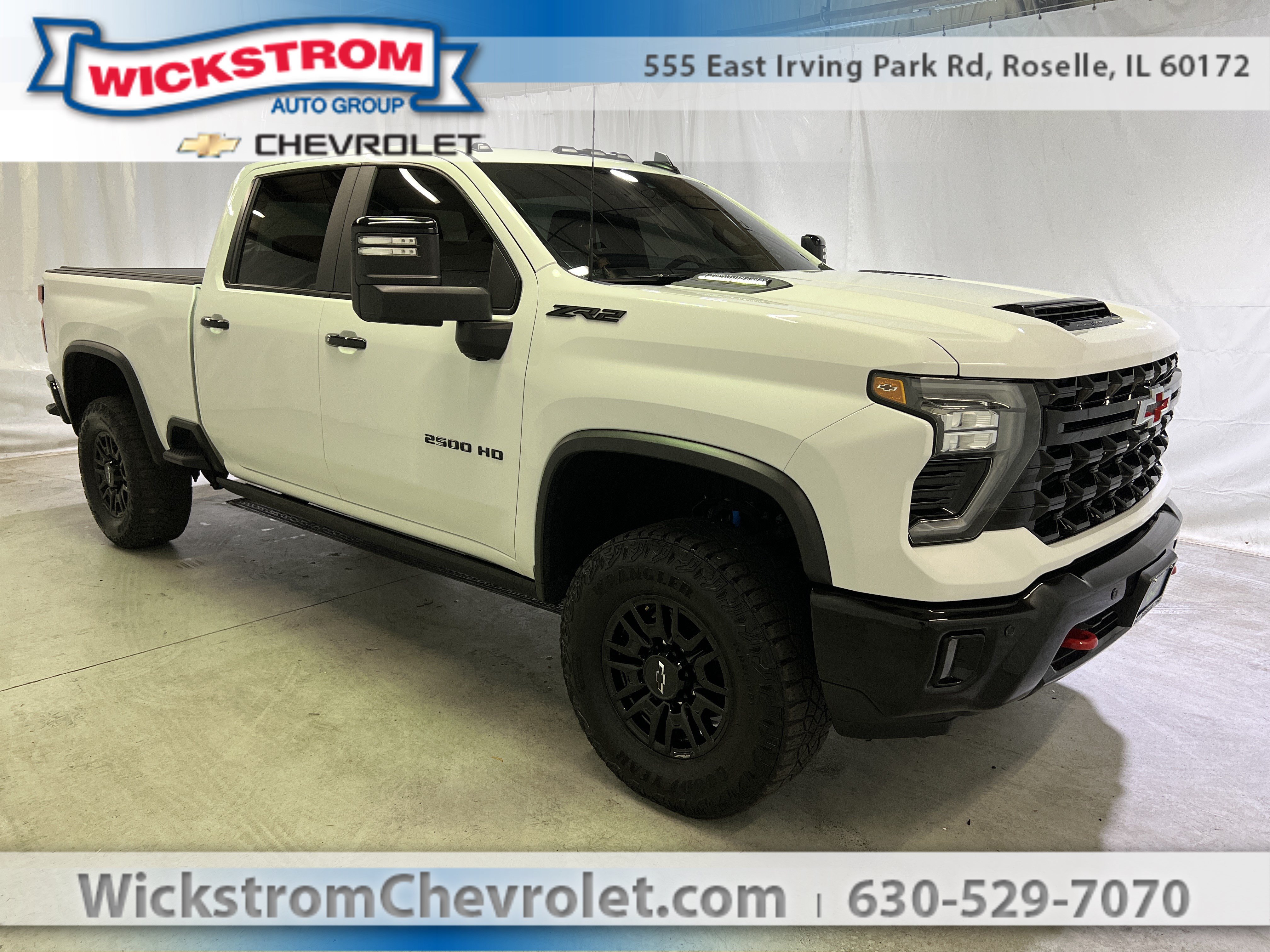 Used 2025 Chevrolet Silverado 2500 ZR2 w/ Technology Package AWD/4WD image 1