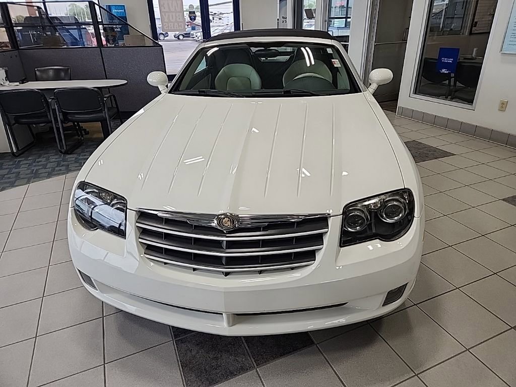 Used 2005 Chrysler Crossfire Limited RWD image 8