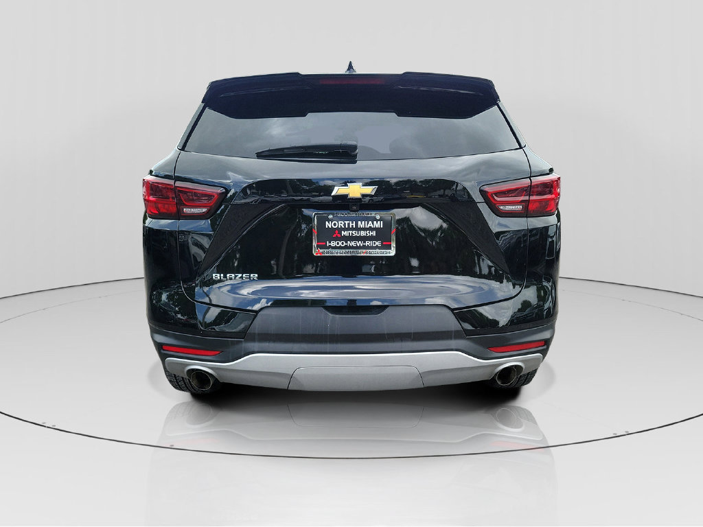 Used 2025 Chevrolet Blazer LT FWD image 6