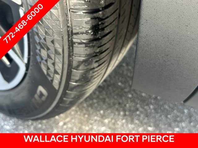 Used 2024 Volkswagen Atlas SE FWD image 12
