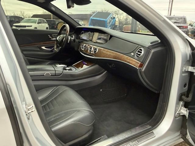 Used 2016 Mercedes-Benz S 550 4MATIC Sedan image 36