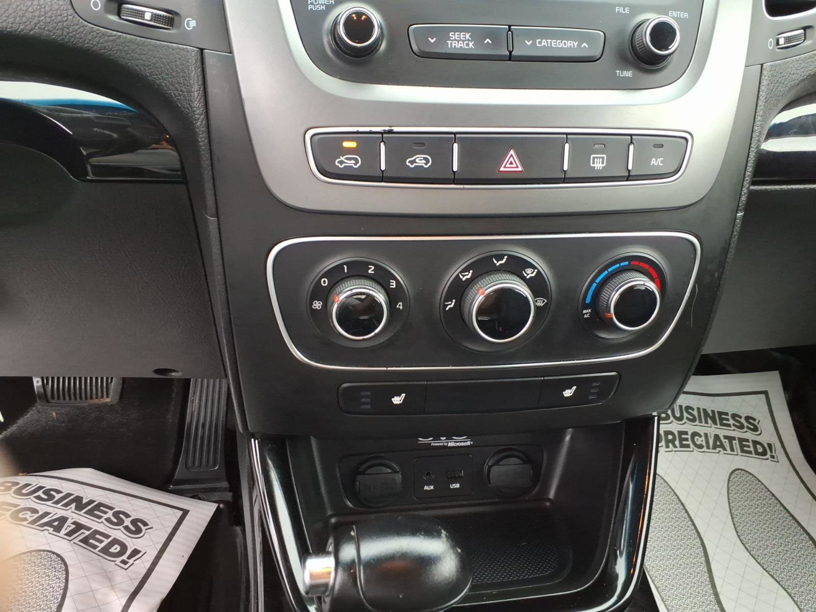 Used 2015 Kia Sorento LX image 13