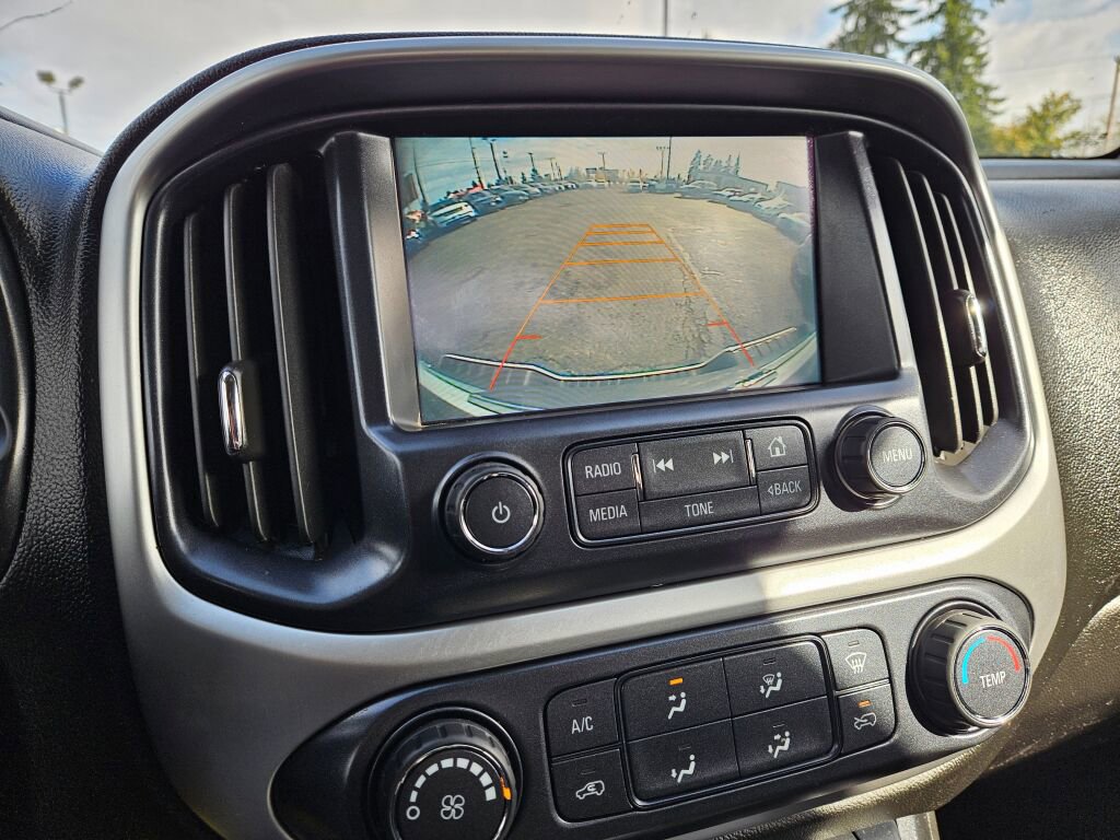 Used 2017 Chevrolet Colorado LT image 21