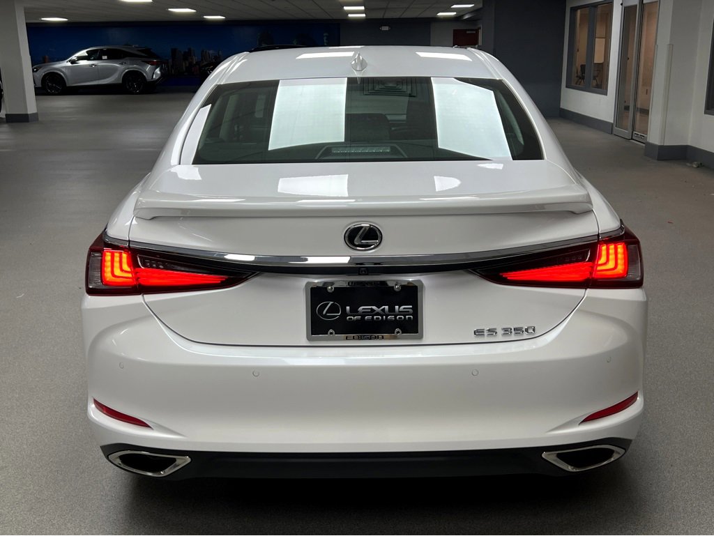 New 2025 Lexus ES 350 w/ Premium Package image 6