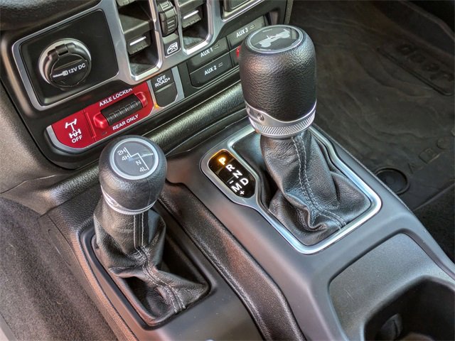 Certified 2025 Jeep Wrangler Willys image 19