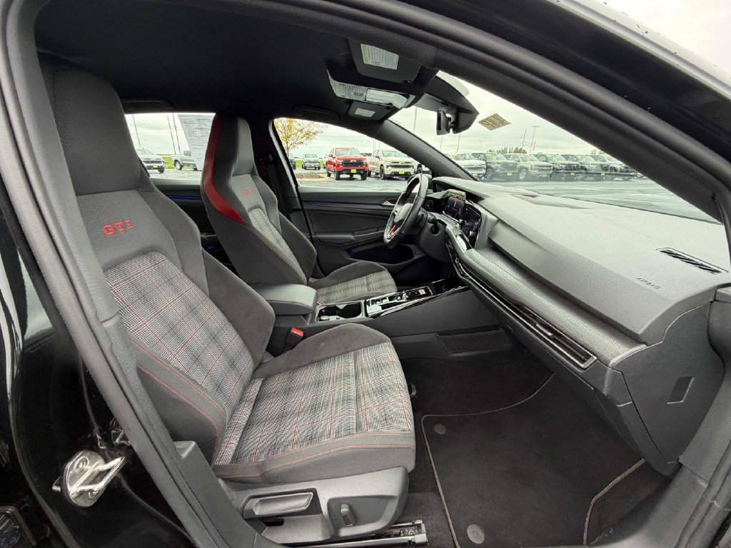 Used 2024 Volkswagen GTI S FWD image 22