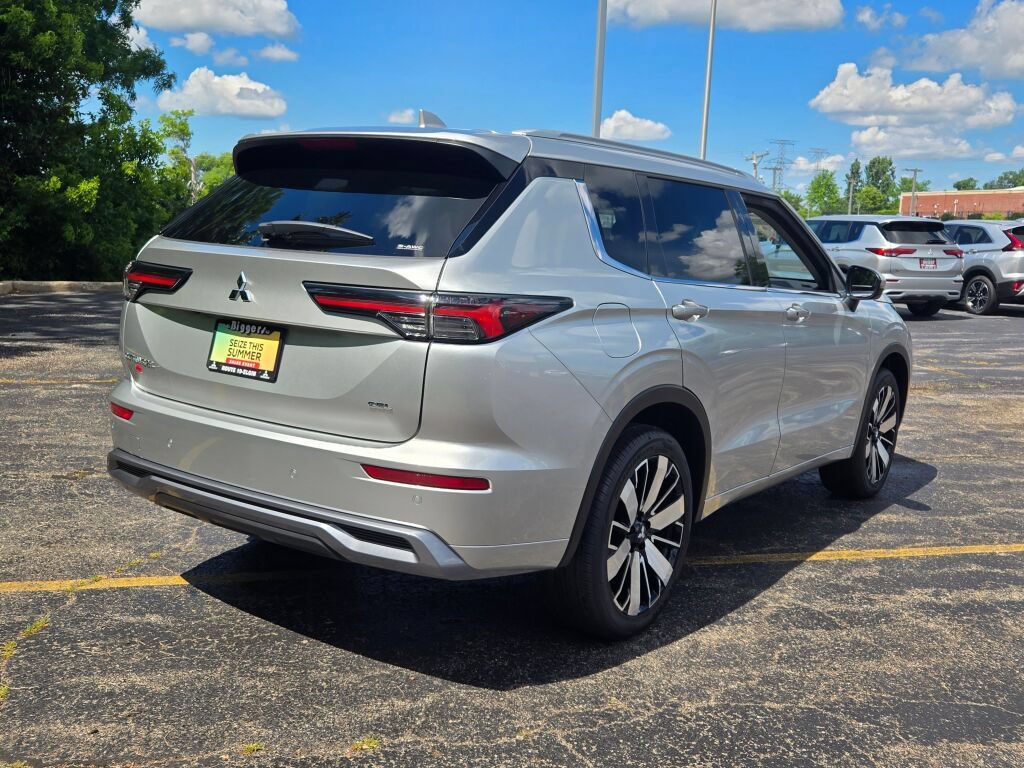 New 2026 Mitsubishi Outlander SEL AWD/4WD image 12