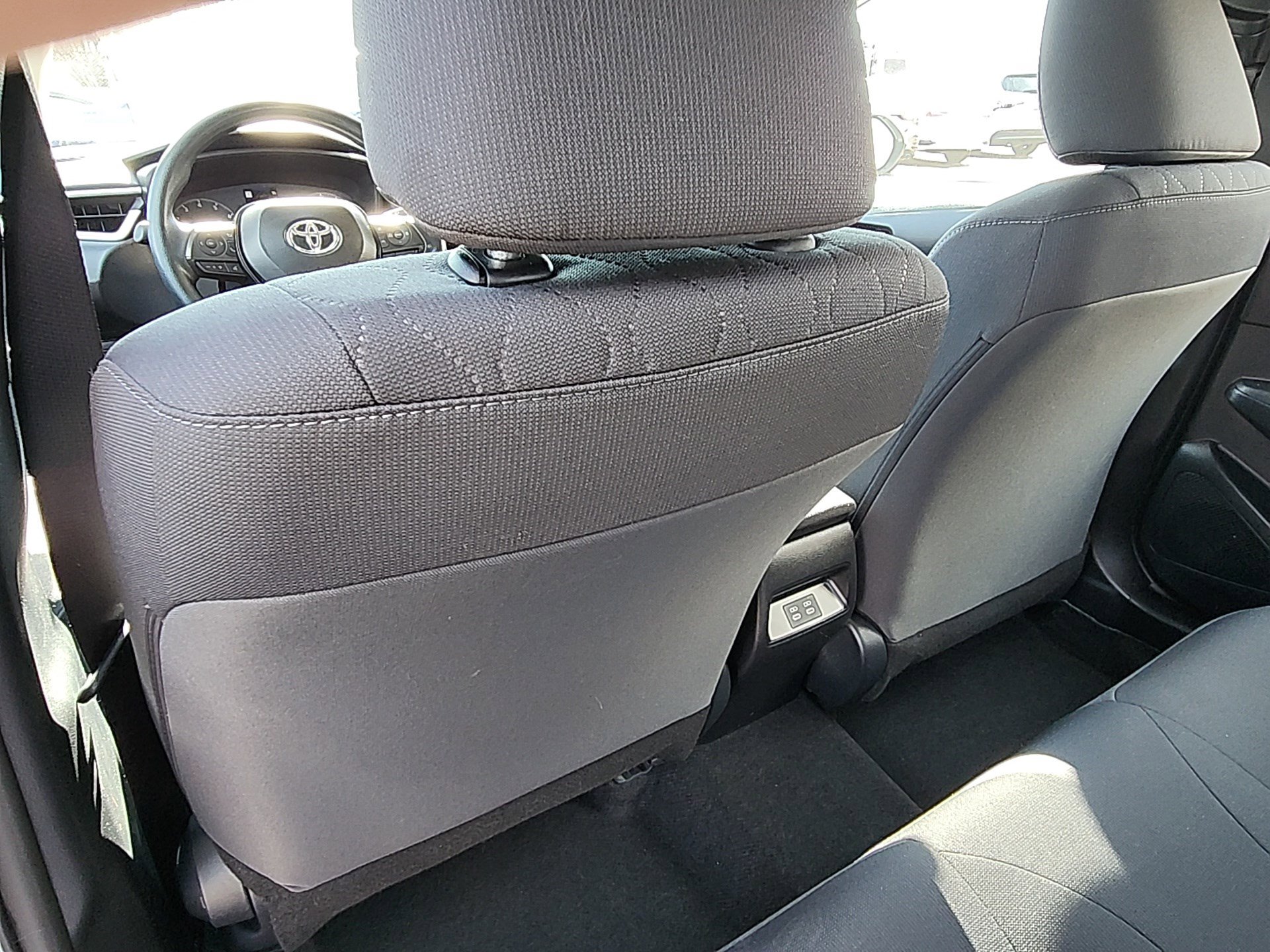 Certified 2025 Toyota Corolla LE image 21