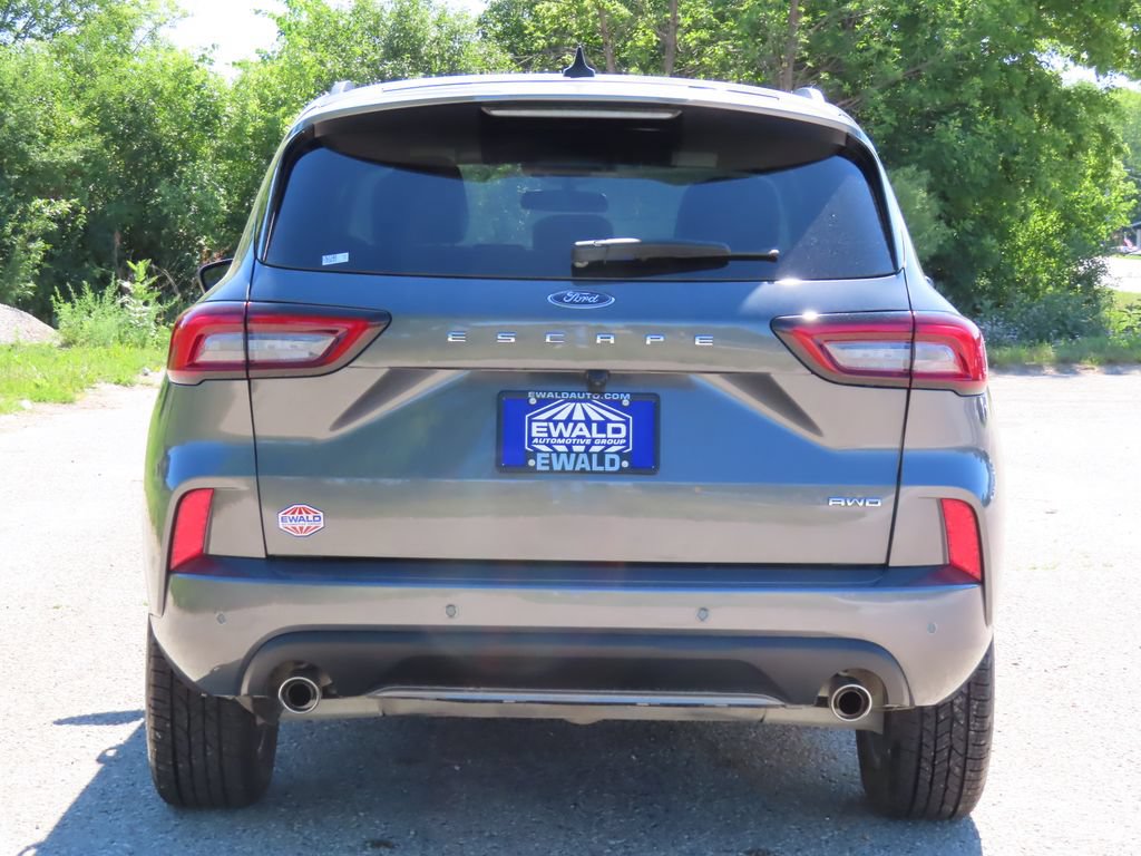 Used 2023 Ford Escape ST-Line w/ Tech Pack #1 AWD/4WD image 13