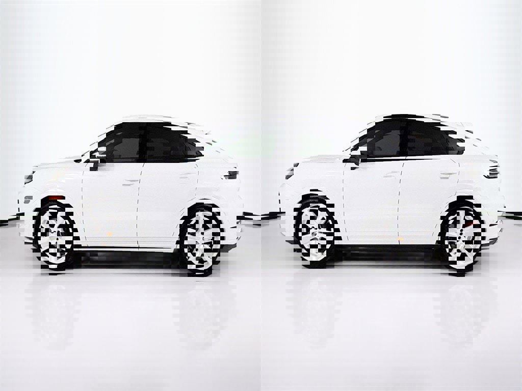 New 2026 Porsche Cayenne Coupe image 2