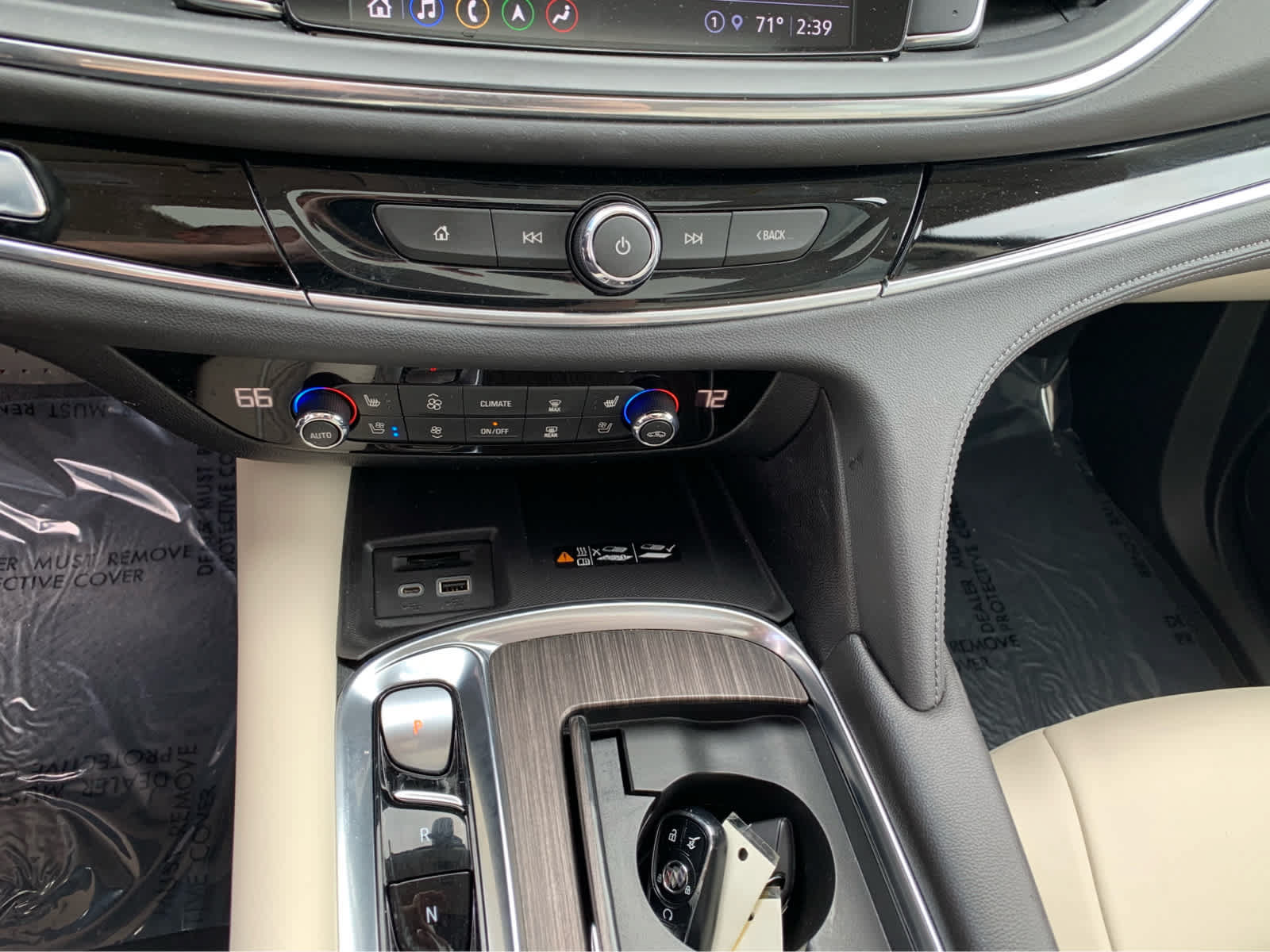 Used 2024 Buick Enclave Avenir w/ Avenir Technology Package FWD image 20