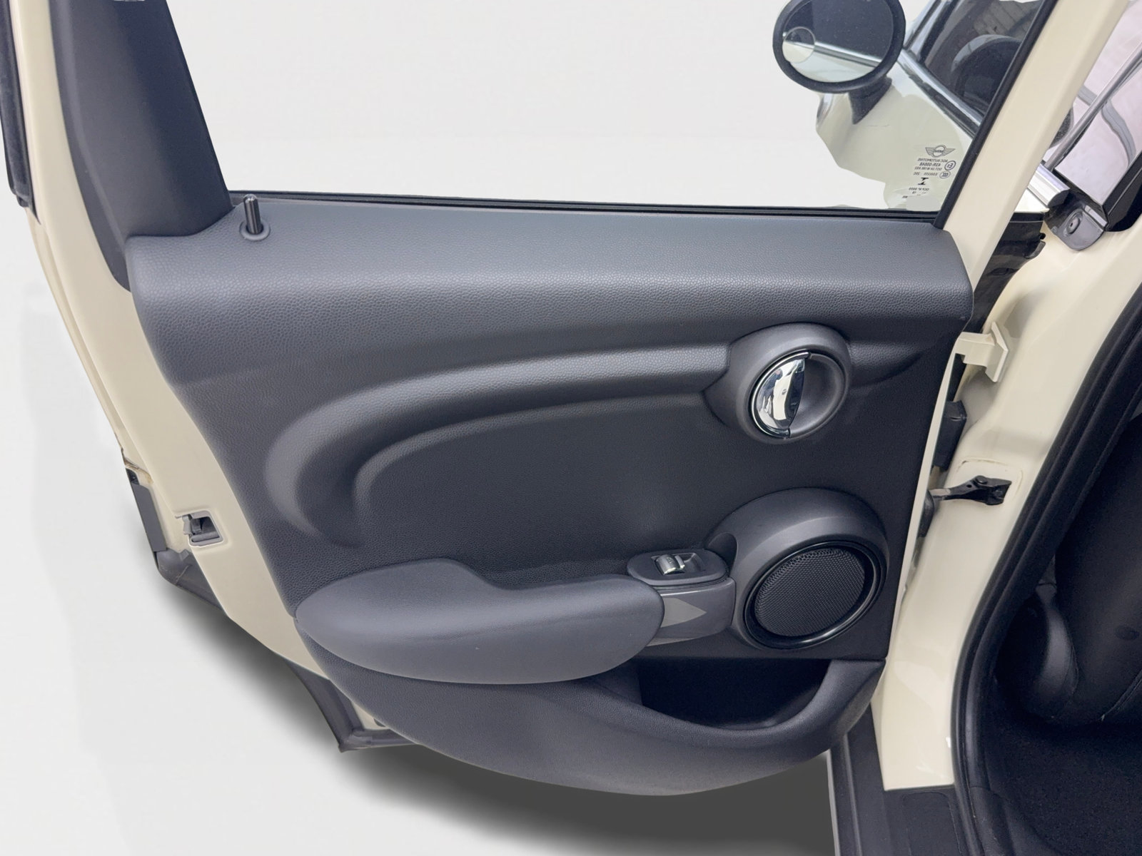 Used 2020 MINI Cooper 4-Door Hardtop FWD image 43