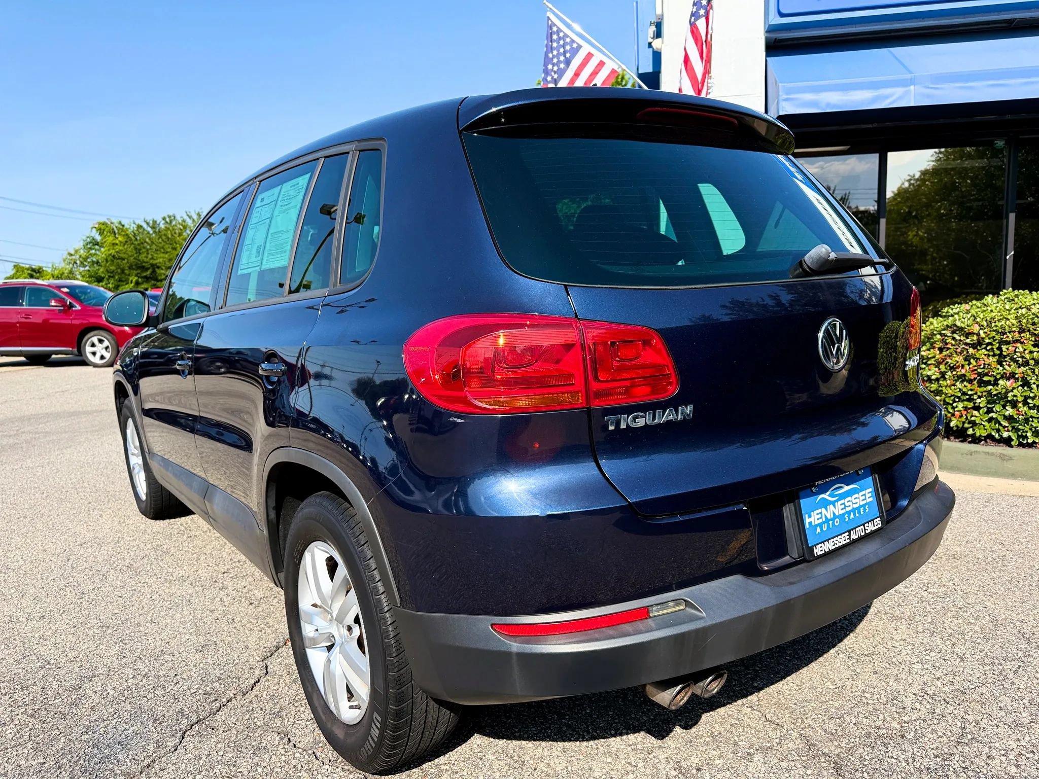 Used 2012 Volkswagen Tiguan LE FWD image 4