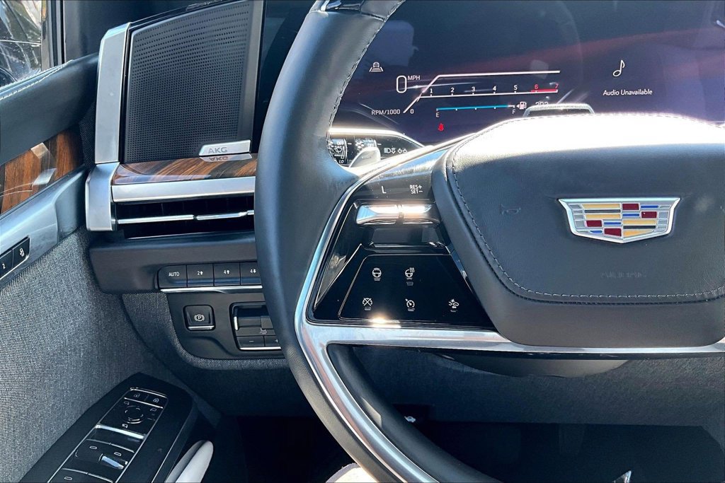 Certified 2026 Cadillac Escalade Platinum Sport w/ LPO, Floor Liner Package AWD/4WD image 11