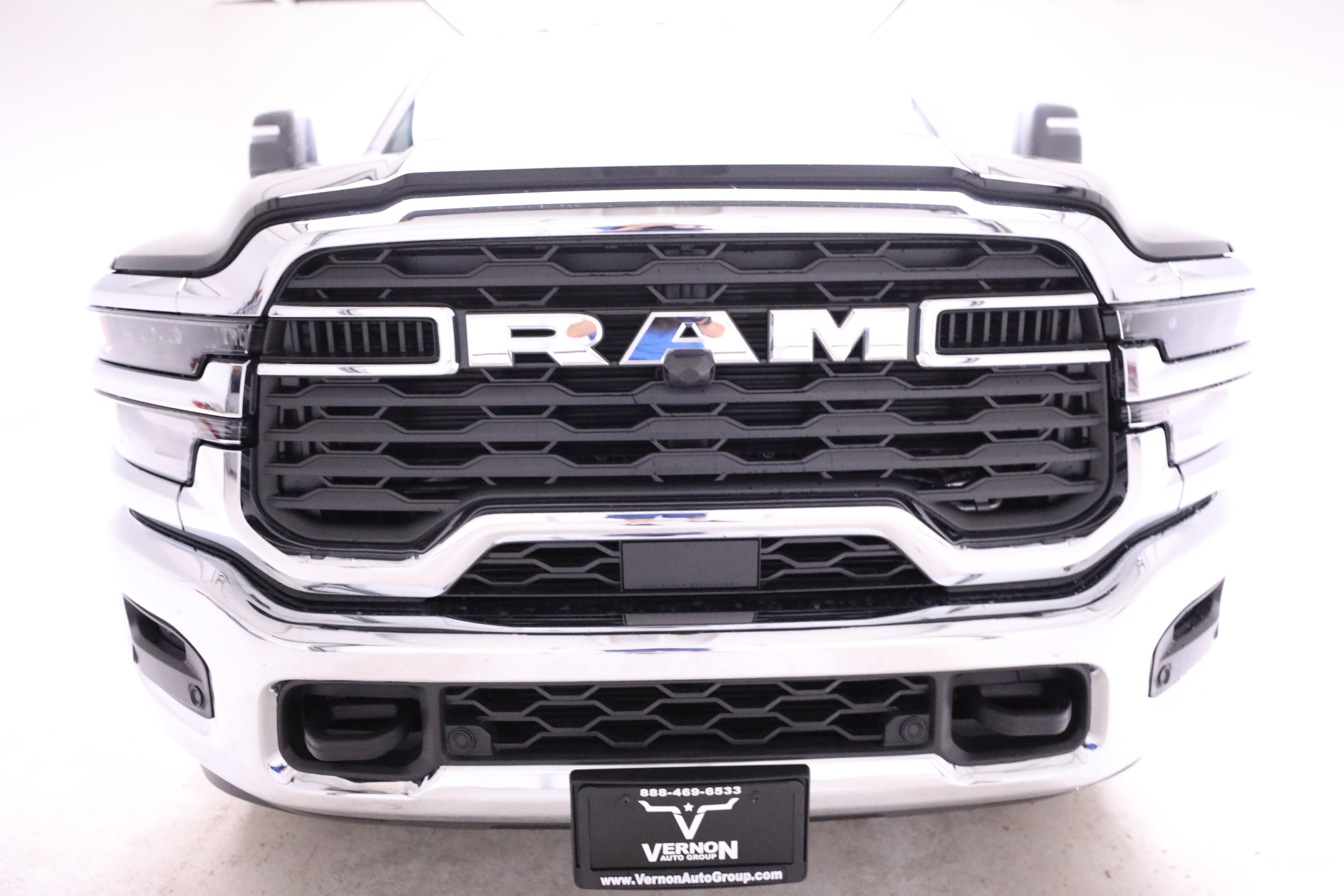 New 2026 RAM 3500 Tradesman AWD/4WD image 8