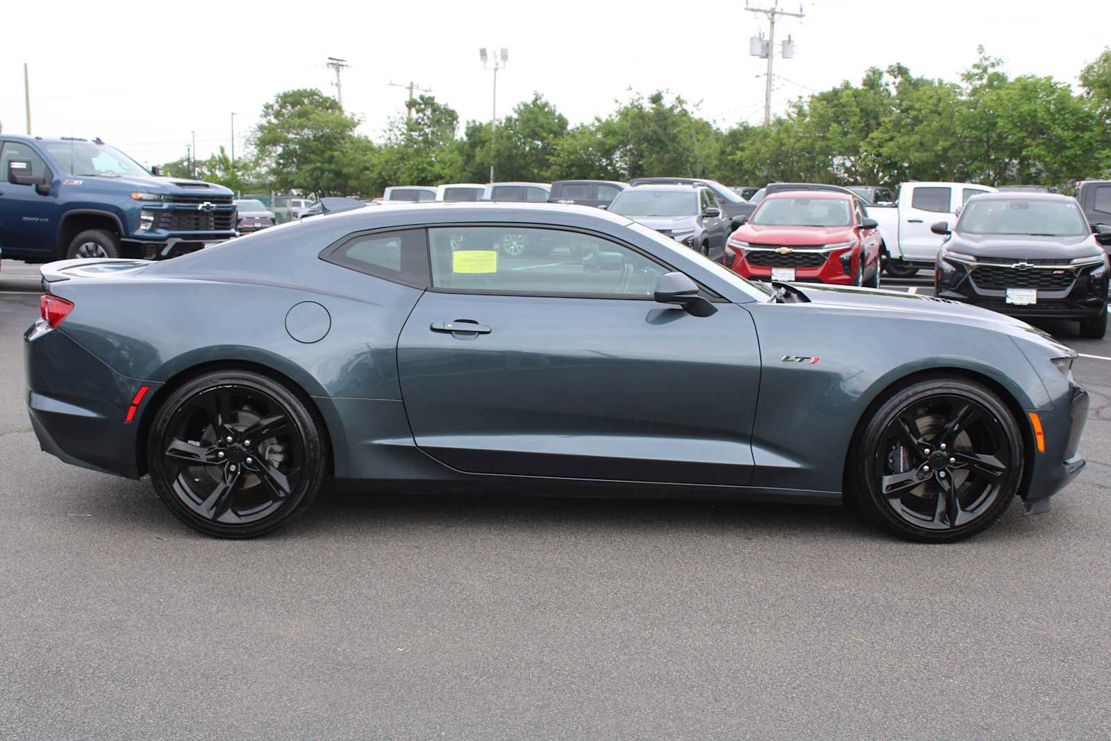 Certified 2022 Chevrolet Camaro LT w/ Technology Package RWD image 8