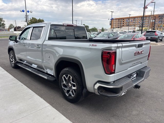 Used 2022 GMC Sierra 1500 SLT w/ SLT Convenience Package image 5