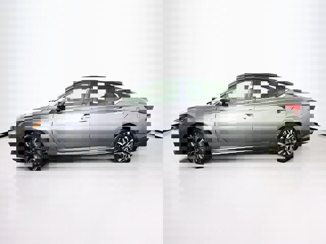 Certified 2023 Nissan Altima 2.5 SV image 8