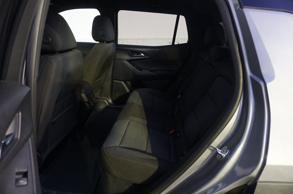 Certified 2025 Chevrolet Equinox LT w/ Safety and Technology Package image 11