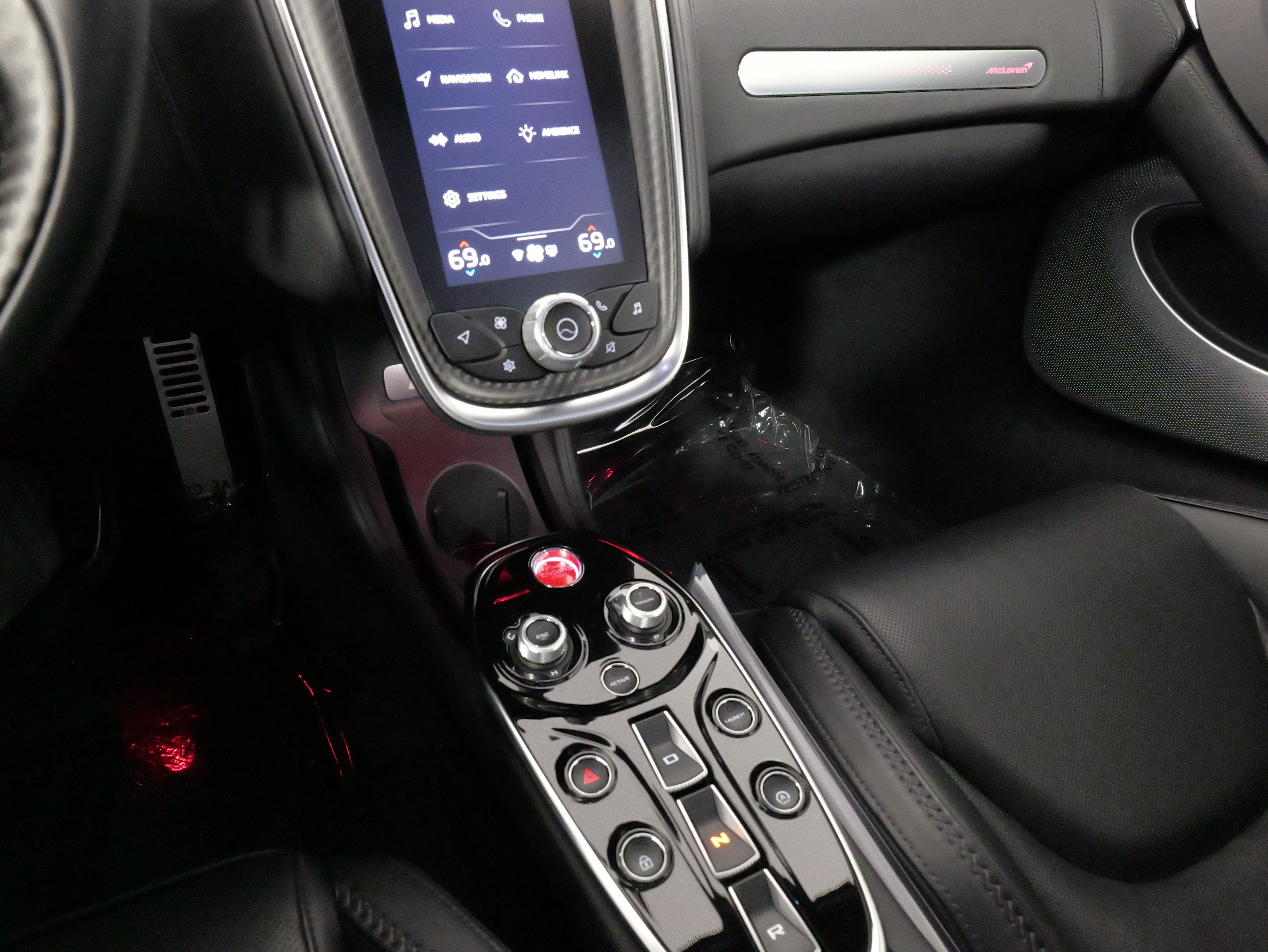 Used 2022 McLaren GT RWD image 49