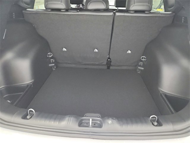 New 2026 Jeep Compass Latitude image 38