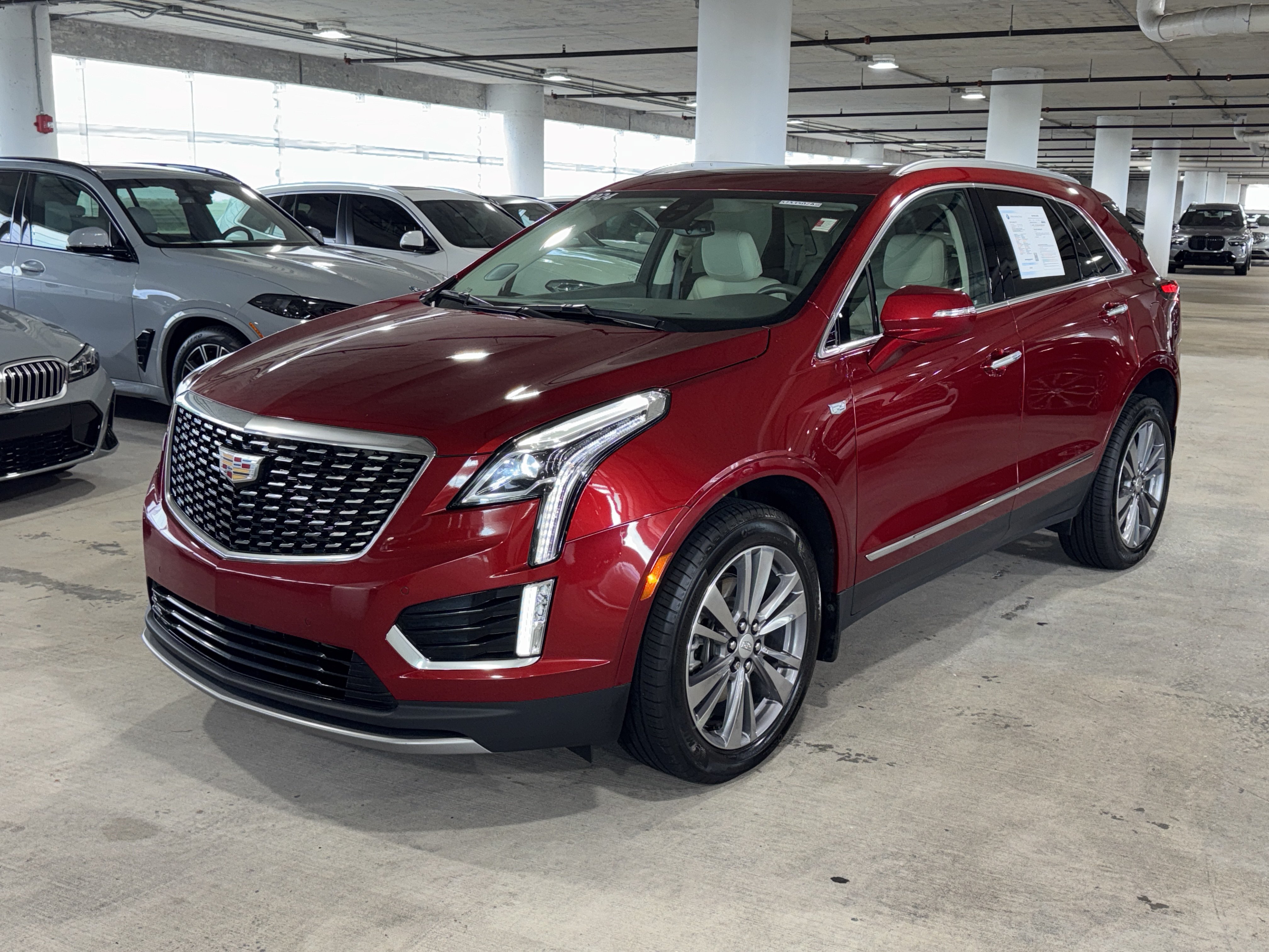 Used 2024 Cadillac XT5 Premium Luxury FWD image 4
