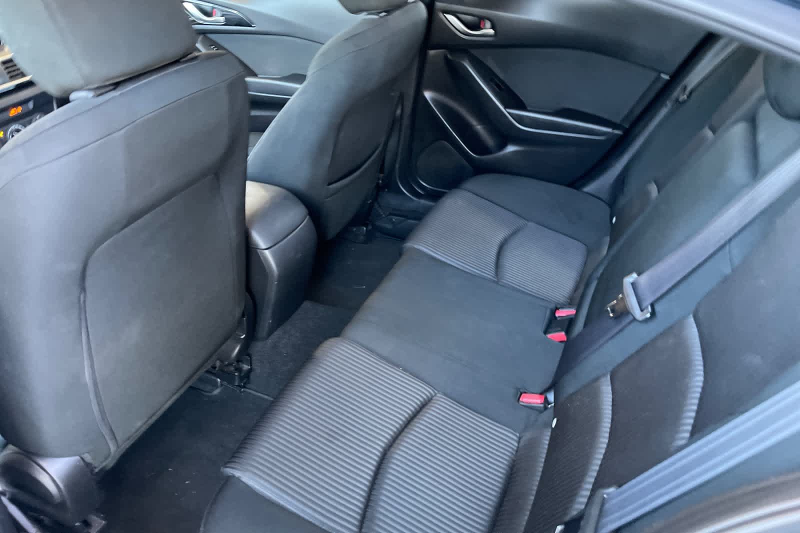 Used 2015 MAZDA MAZDA3 i Touring FWD image 10