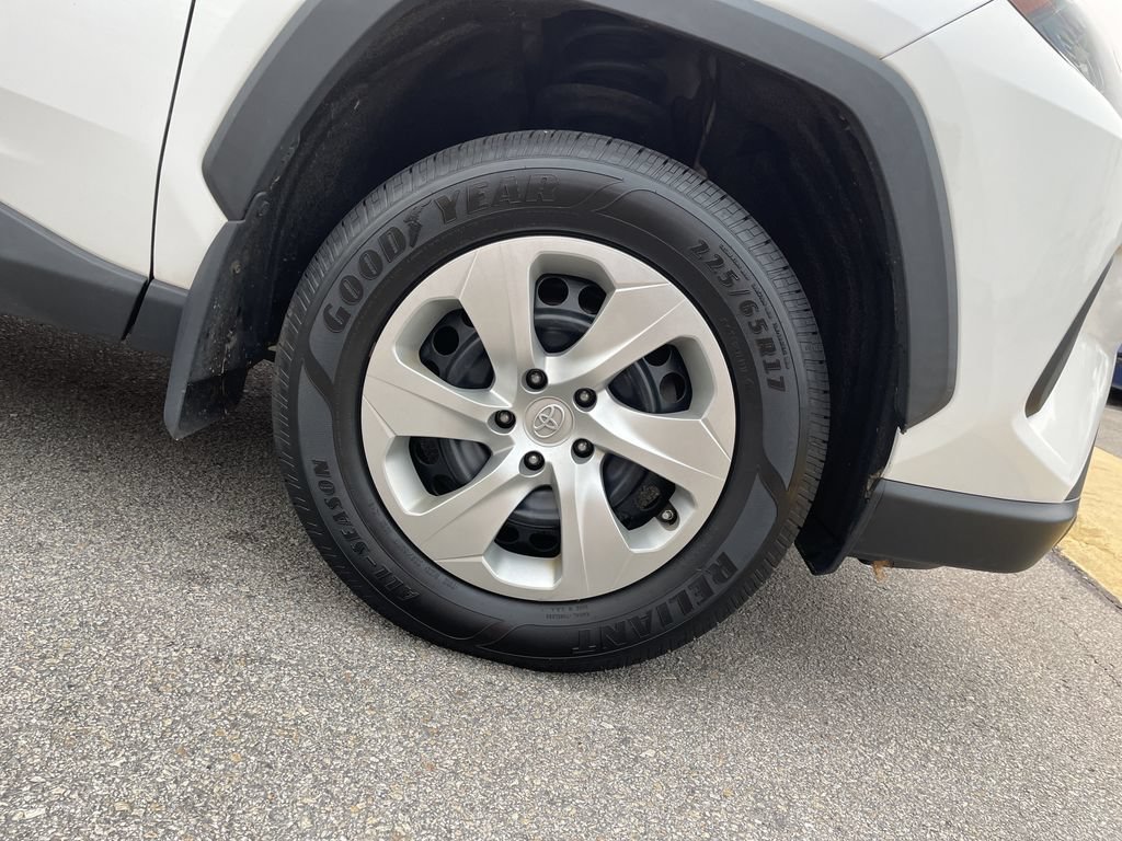 Certified 2020 Toyota RAV4 LE w/ All Weather Liner Package AWD/4WD image 11