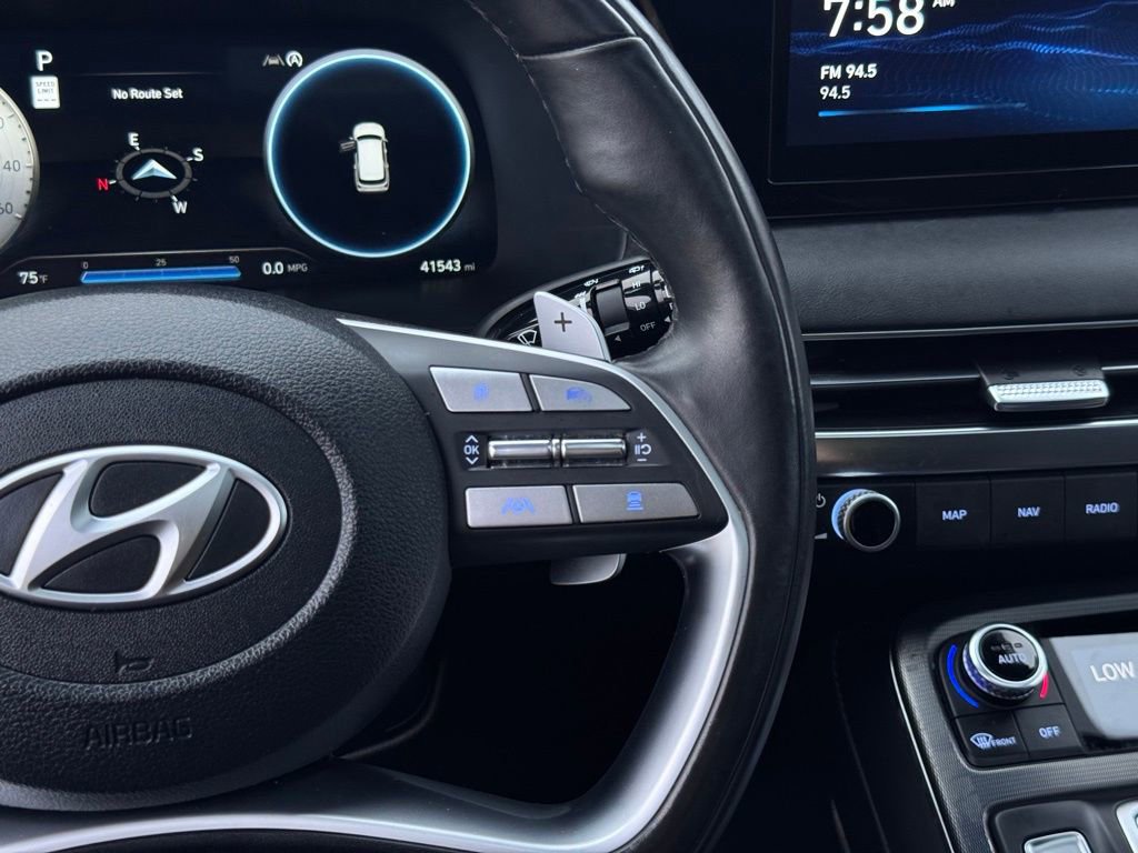 Used 2024 Hyundai Palisade Calligraphy image 16