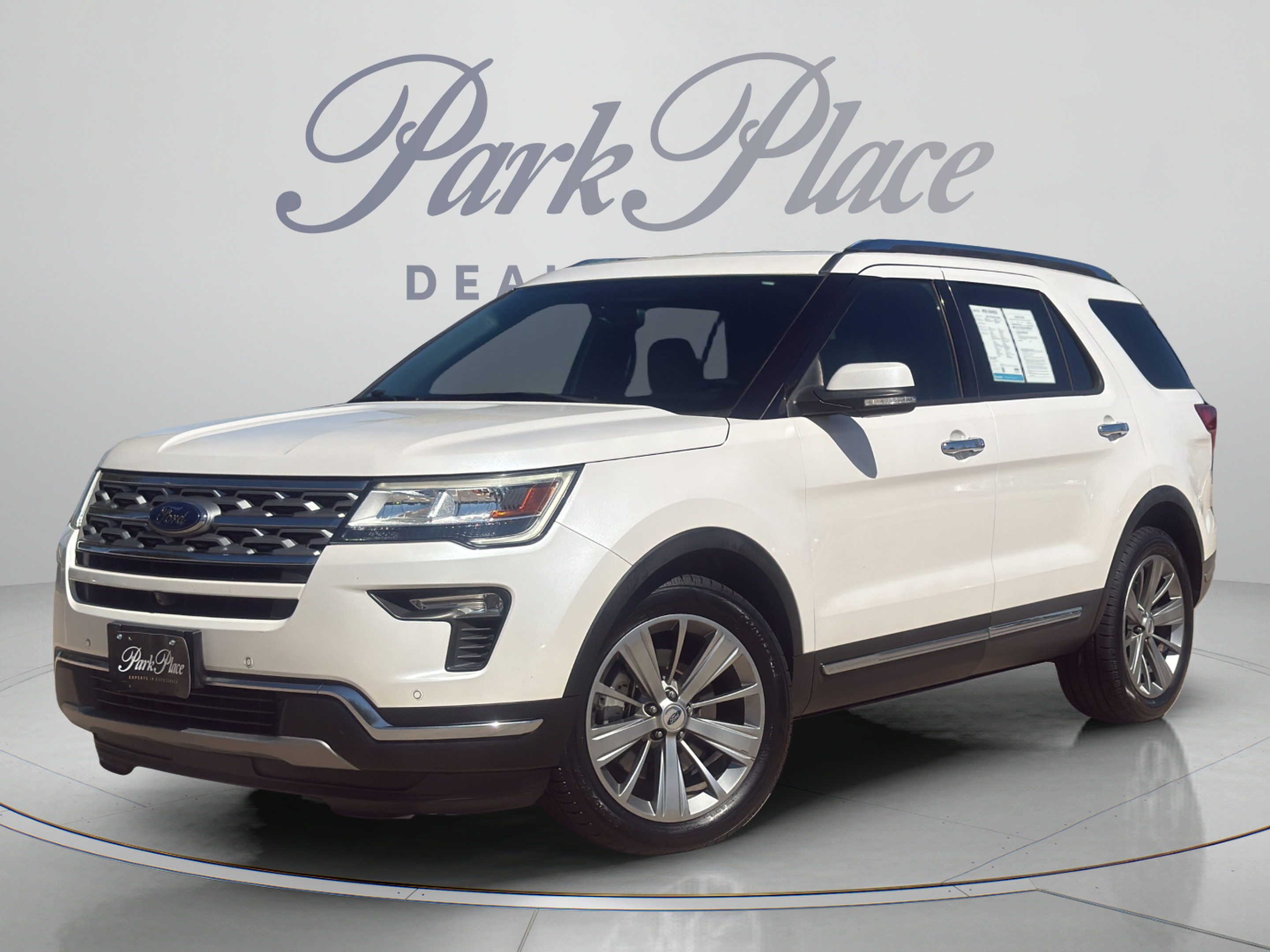 Used 2018 Ford Explorer Limited FWD image 1