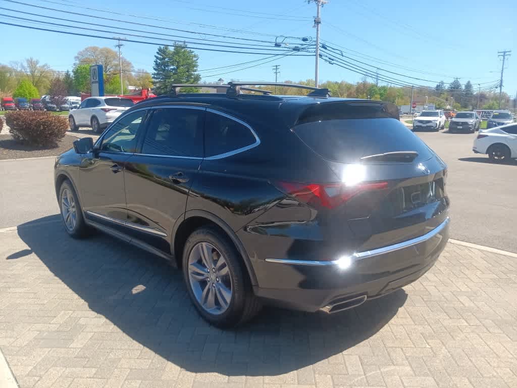 Used 2023 Acura MDX SH-AWD image 4