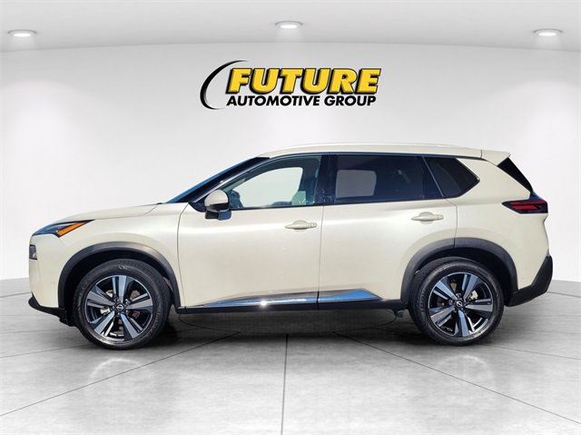 Used 2023 Nissan Rogue SL w/ SL Premium Package image 6