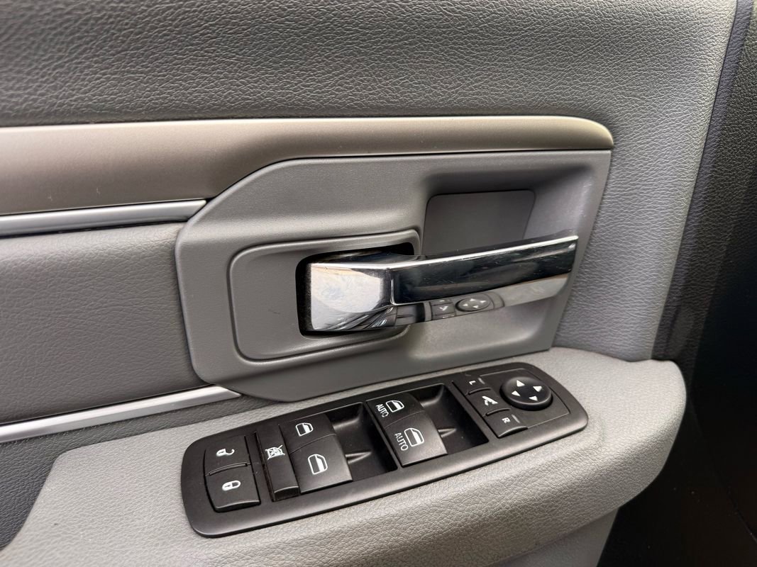 Used 2015 RAM 1500 Big Horn image 15