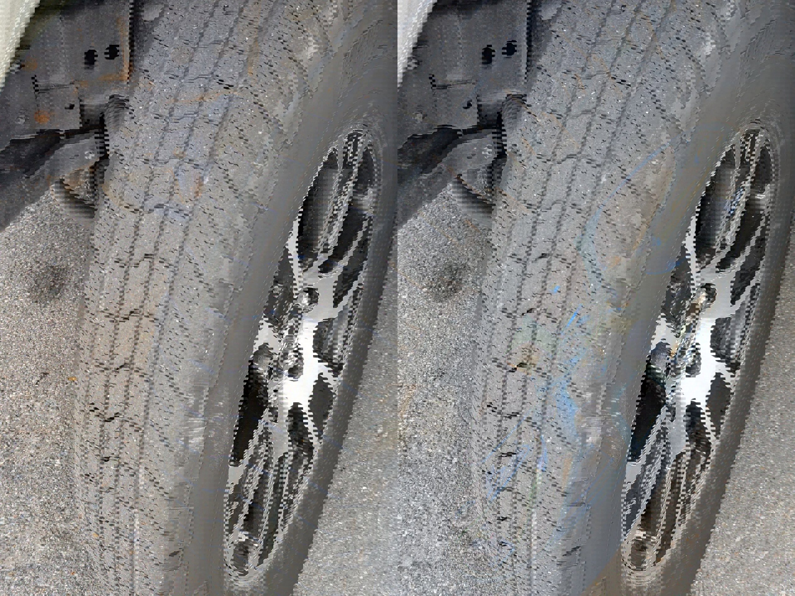 Used 2020 Nissan Titan SV w/ SV Convenience Package image 46