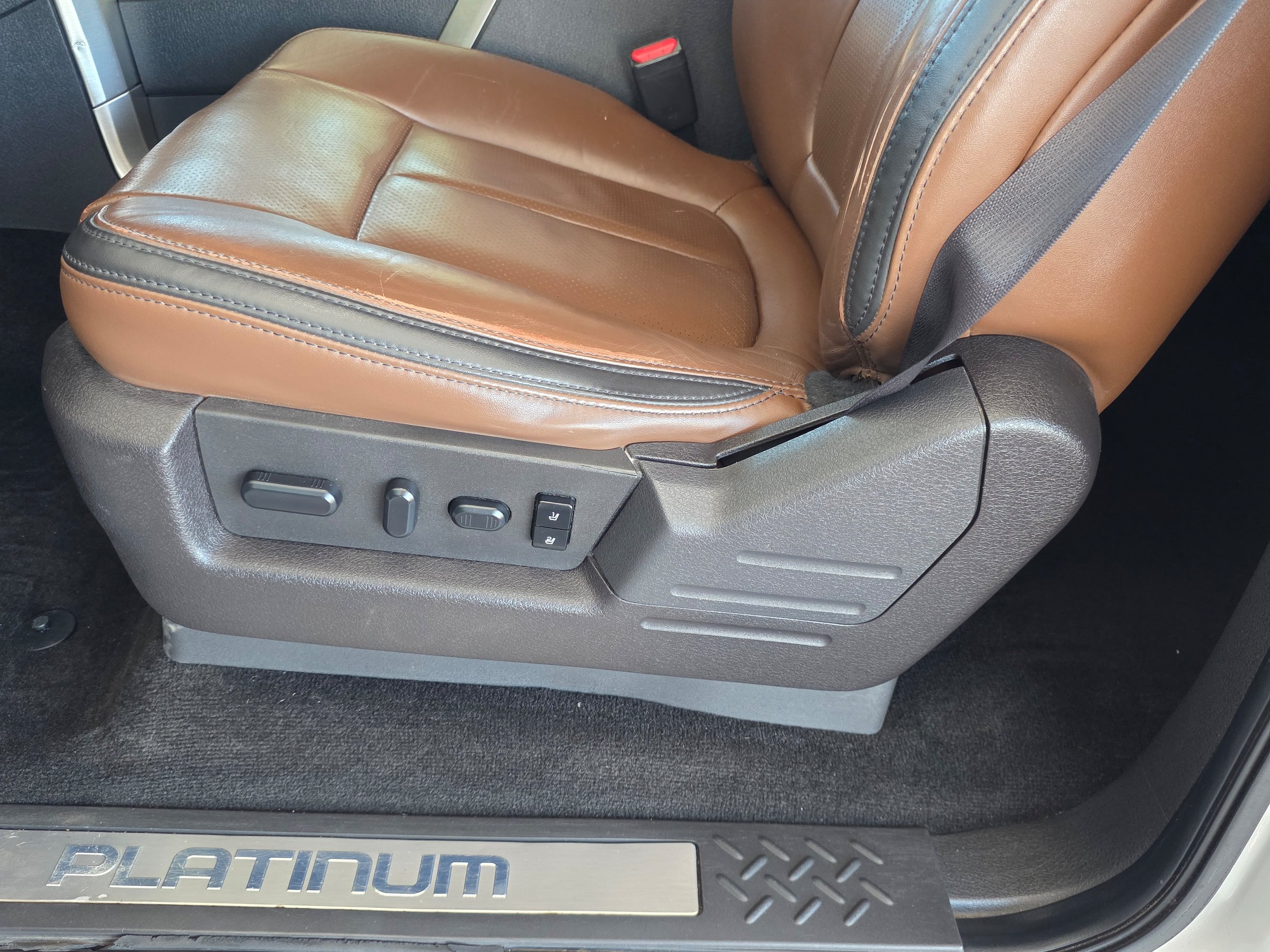 Used 2014 Ford F150 Platinum AWD/4WD image 15