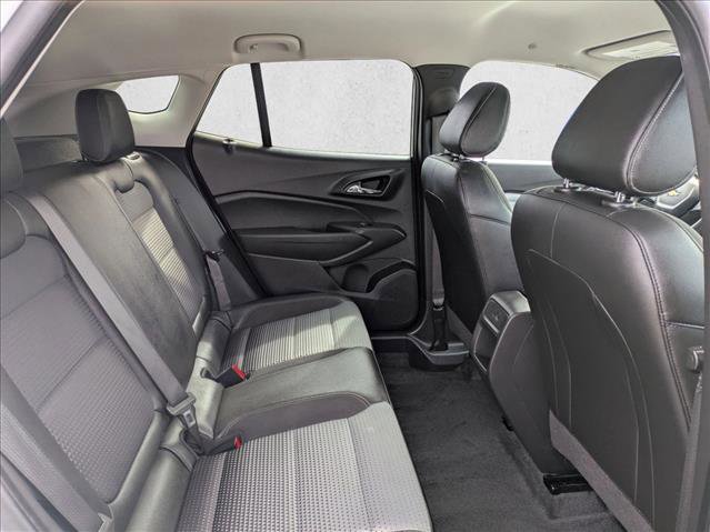 Used 2025 Chevrolet Trax LT image 24
