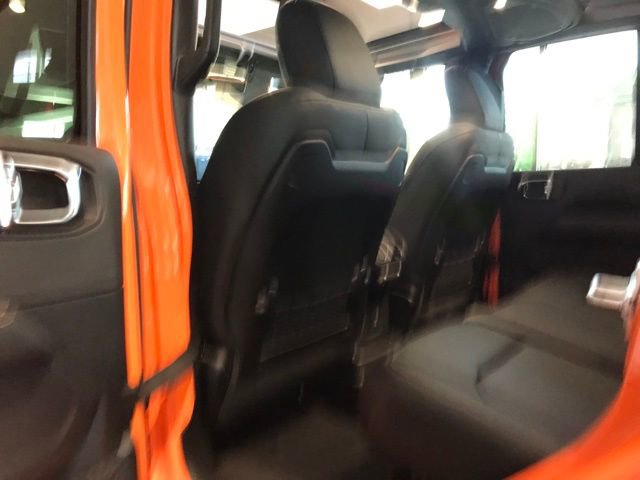 New 2025 Jeep Wrangler Unlimited Rubicon 392 image 25