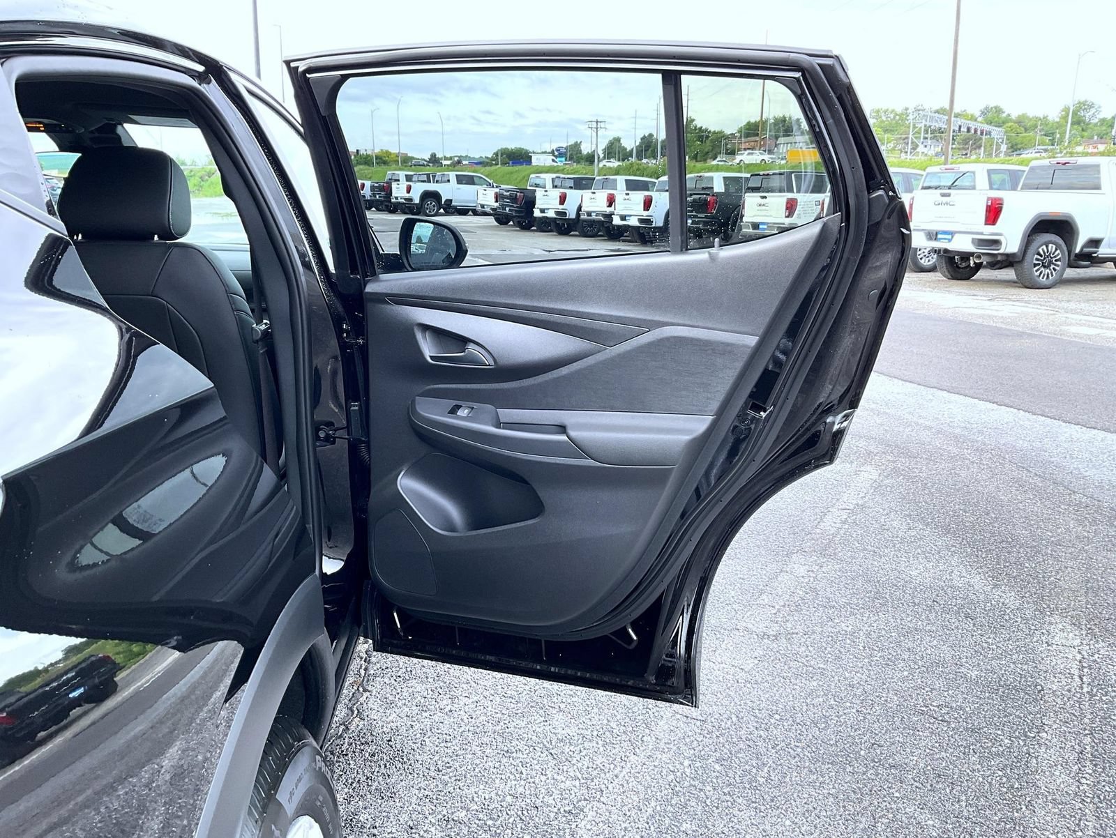 New 2026 Buick Envista Sport Touring w/ Convenience I Package FWD image 17