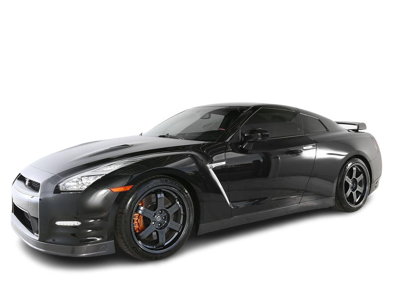 Used 2015 Nissan GT-R Black Edition image 8