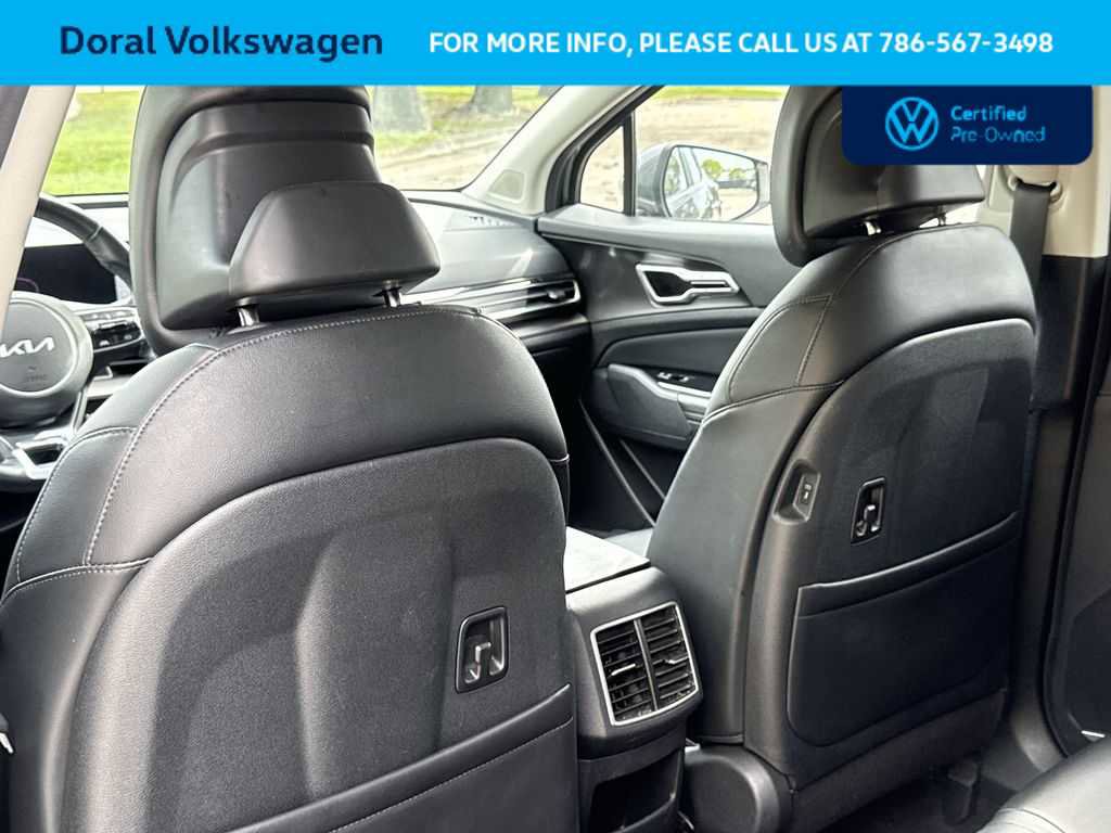 Used 2024 Kia Sportage EX image 23