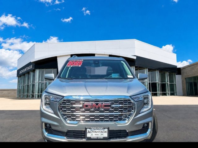 Certified 2023 GMC Terrain Denali w/ LPO, Floor Liner Package AWD/4WD image 3