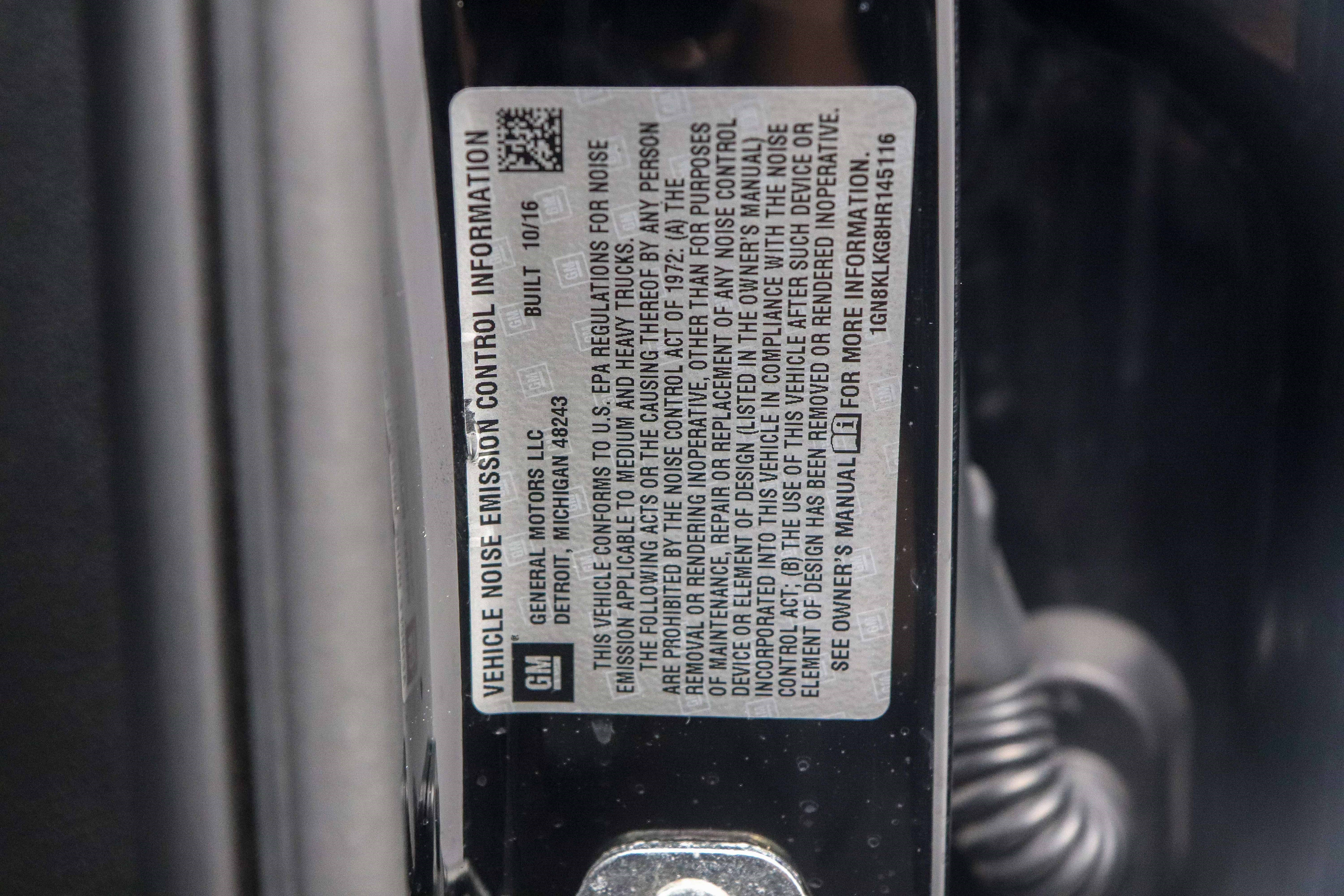 Used 2017 Chevrolet Suburban 3500 LS w/ Driver Alert Package AWD/4WD image 37